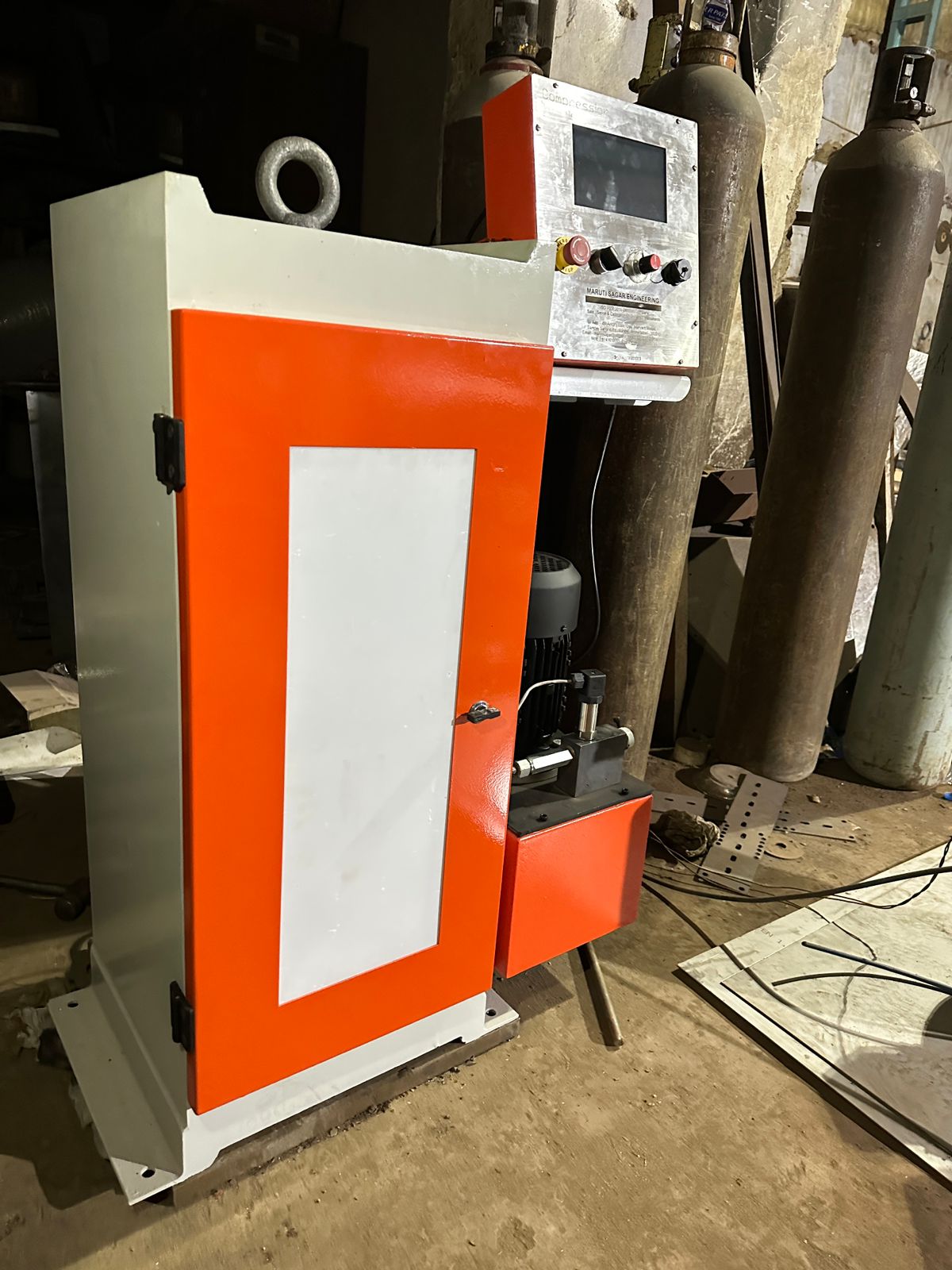 Compression Testing Machine Hand 2000kn